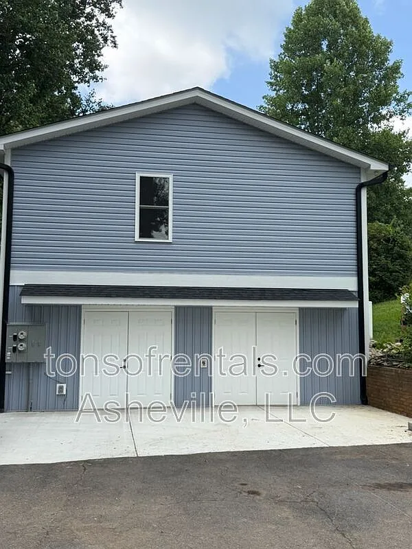 2 bed, 2.0 bath, $2,145 — Photo 4