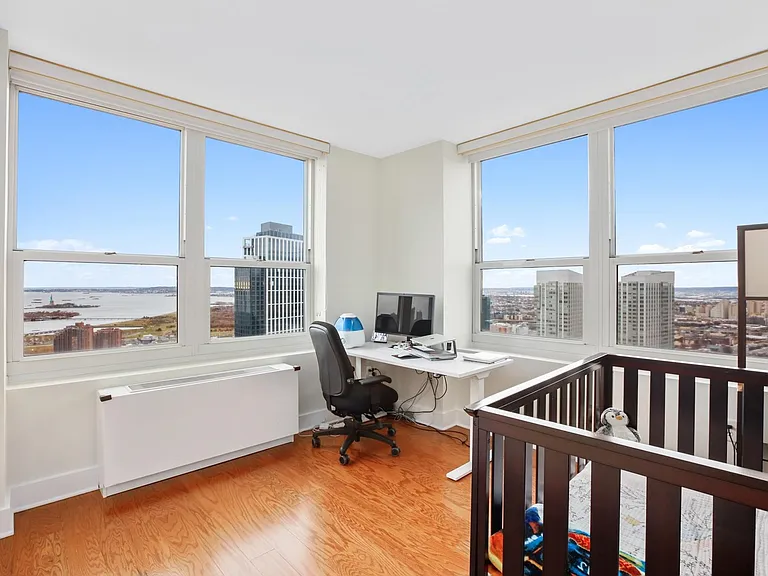 88 Morgan St #Penthouse 3-7 — Photo 14