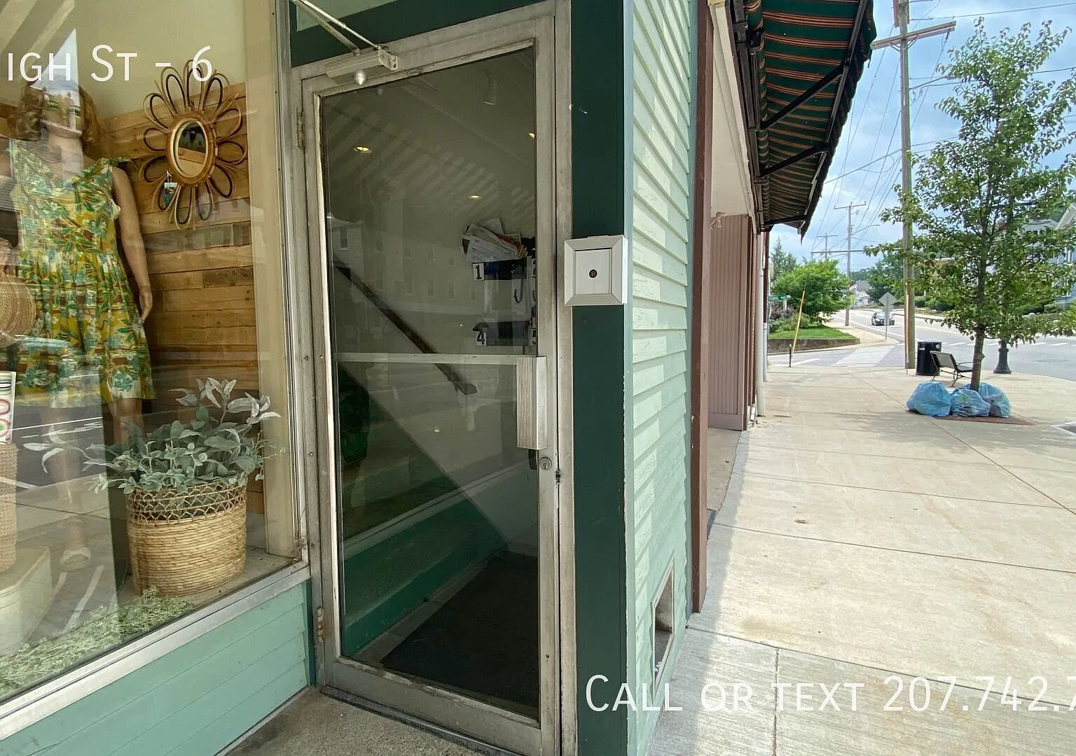 Nice Downtown Studio Apartment with Heat and Hot Water Included! No Off-street parking, Single Oc... — Photo 3
