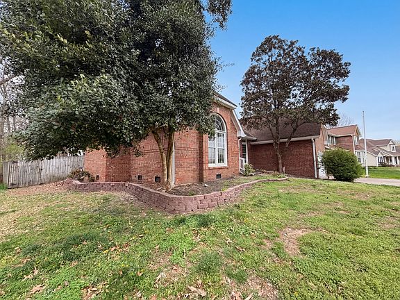 2nd image of 227 Longwood Ln