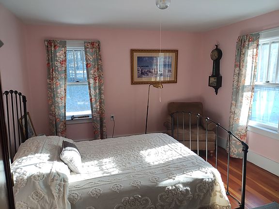 4th image of 471 Christian Hill Rd