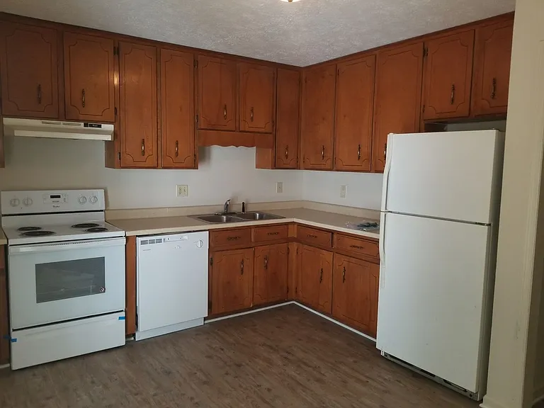 110 Chalfont Dr — Photo 12