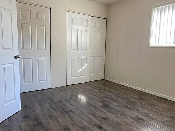 Hawthorne Villa Apartments — Photo 9