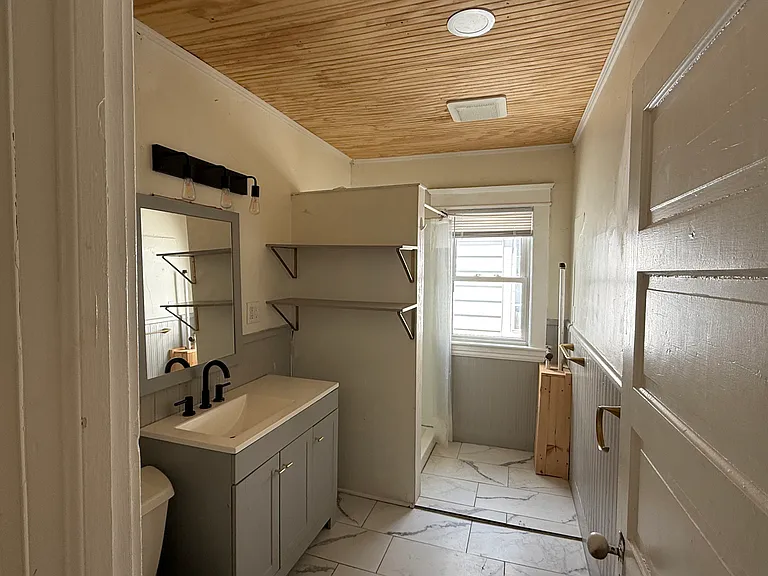 52 Isham St #2 — Photo 5