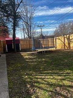 3rd image of 198 Kirkland Ave