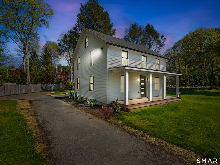 152 Partrick Ave — Photo 3