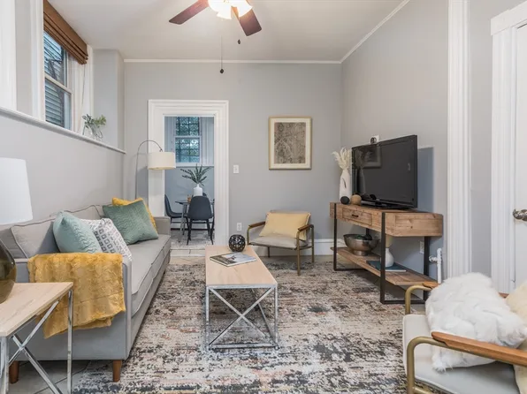 351 Dorchester St Unit 1, South Boston, MA 02127