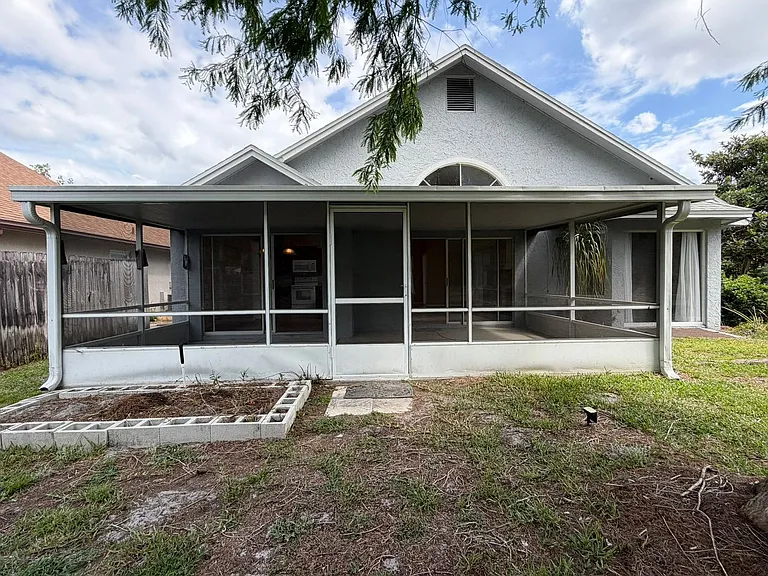 625 Remington Oak Dr — Photo 18