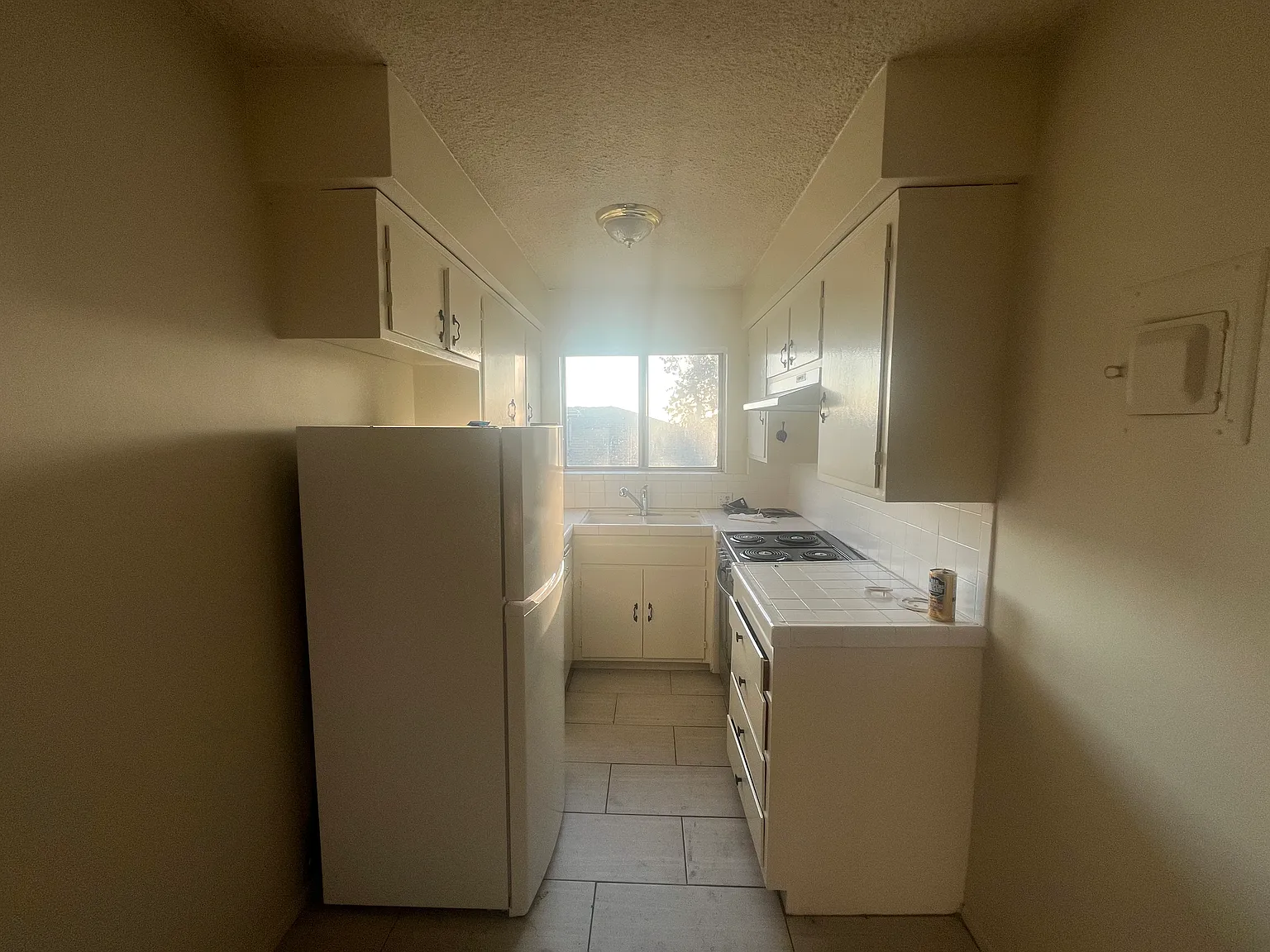 1 bed, 500 sqft, $2,050 — Photo 2