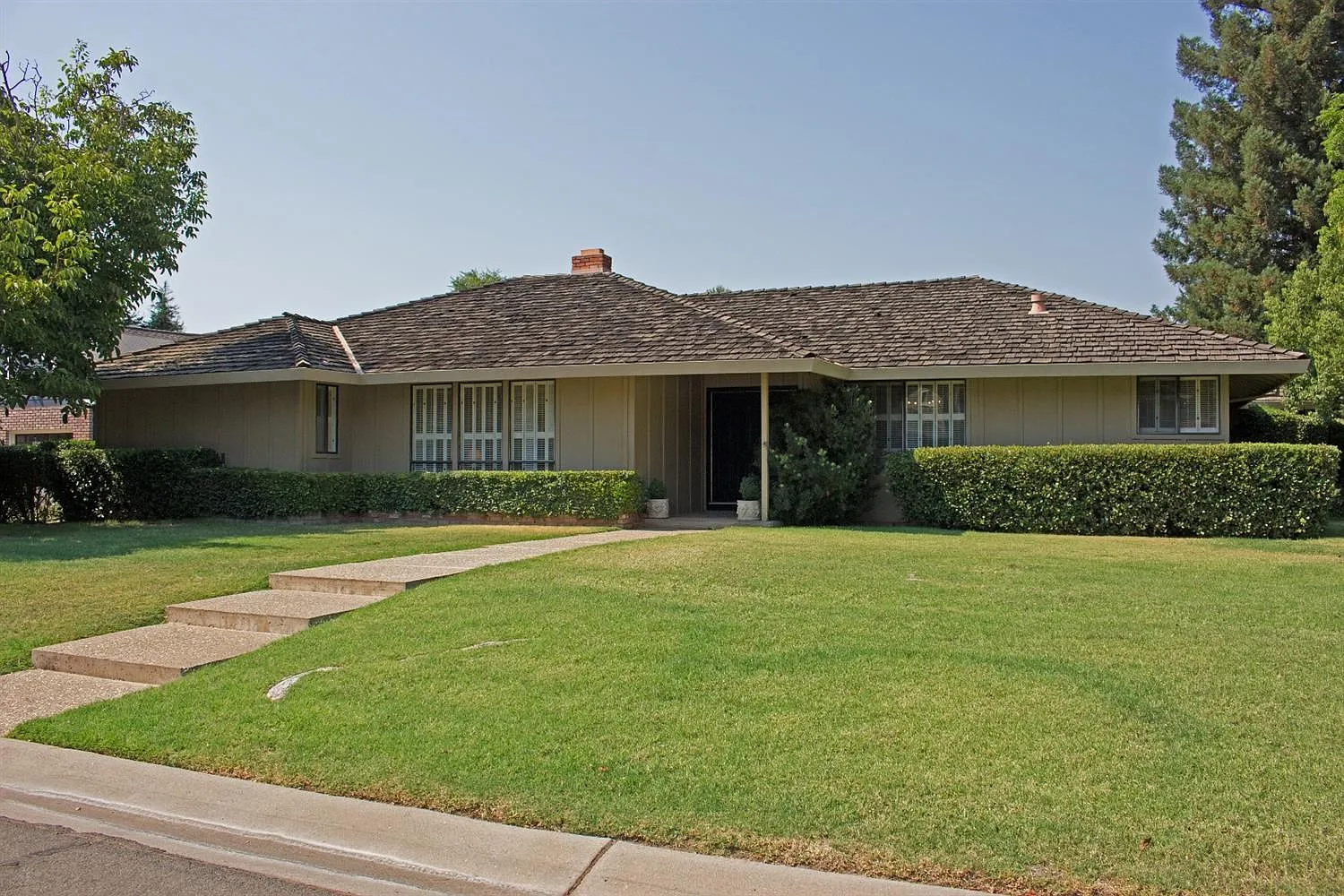 927 Marlin Ct photo 1