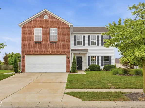 1102 Maple Run Dr, Sheridan, IN 46069