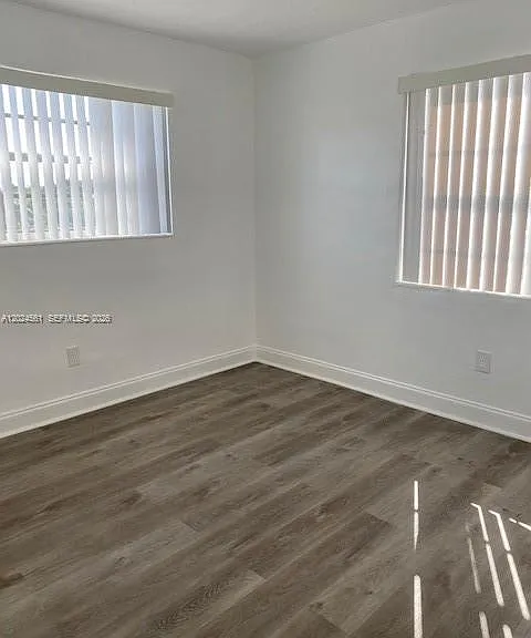 5960 NE 5th Ct #4 — Photo 3