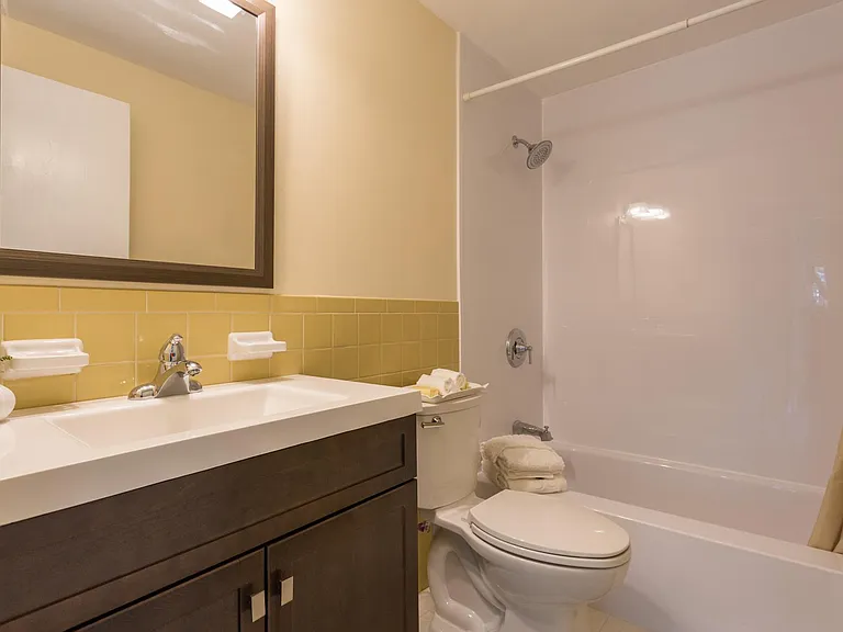 4 Brookside Dr #7 — Photo 7