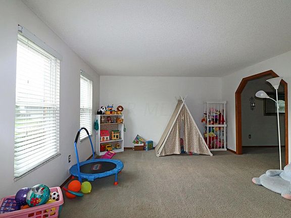4th image of 12335 Butterfield Dr NW
