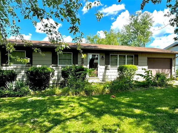 223 Hill Dr, Gray Summit, MO 63039