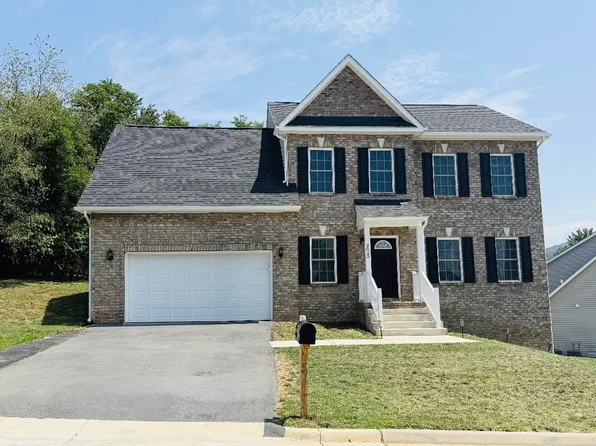 2023 Heys Ln, Vinton, VA 24179