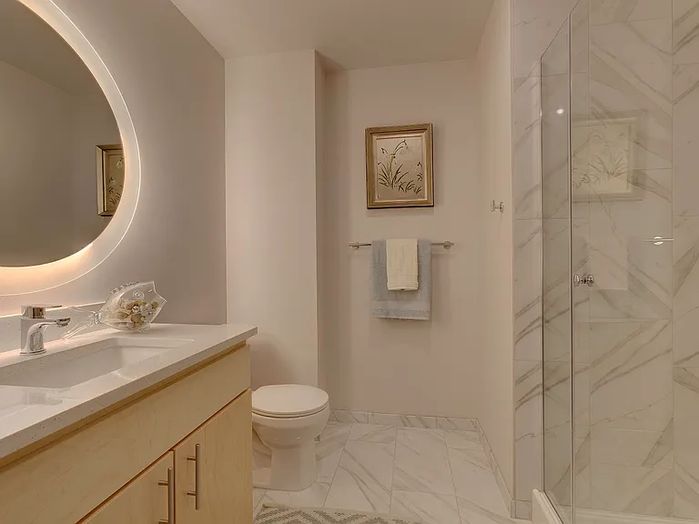 The Mercer Apartment Homes — Photo 13