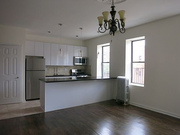 4th image of 264 Quincy St