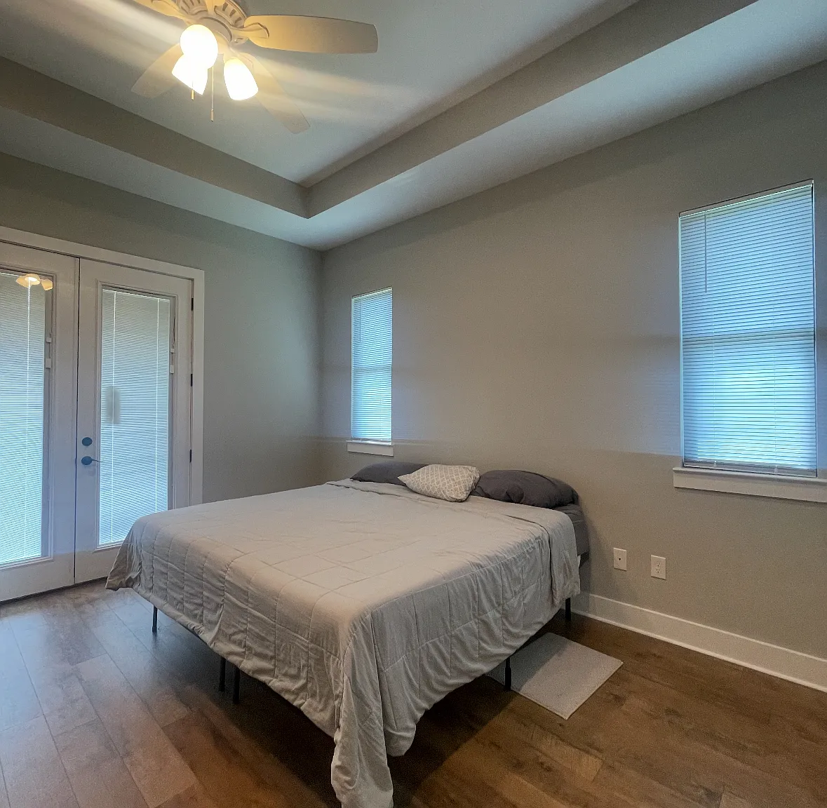 4 bed, 2342 sqft, $2,700 — Photo 4