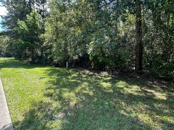 13 Sunset Dr, Woodbine, GA 31569