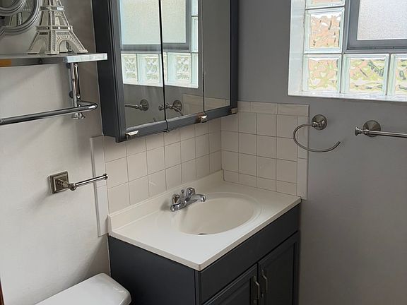 5th image of 4133 S Harlem Ave #1