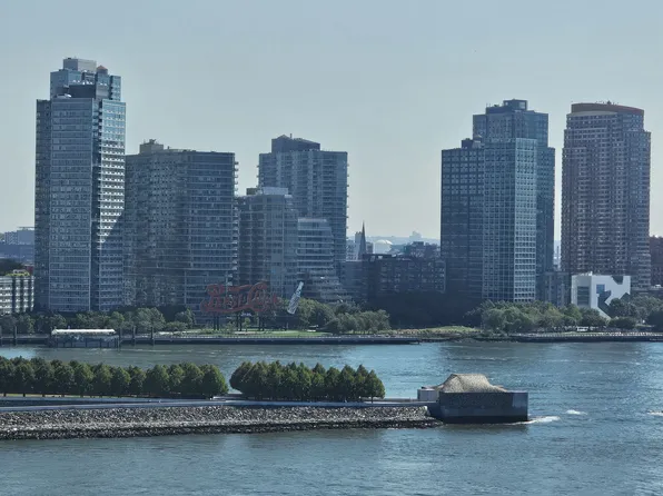 20 Beekman Place image 14 of 14