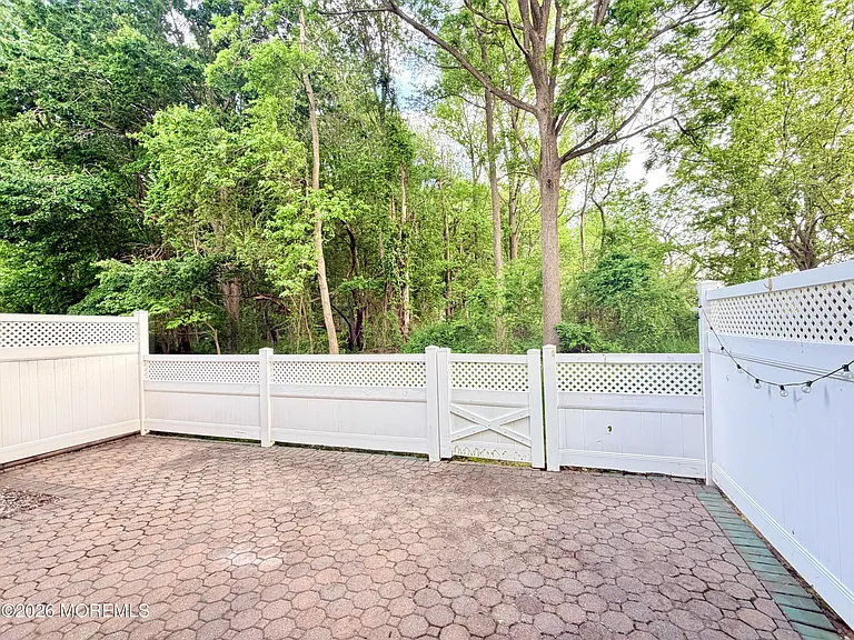 1 Whitemarsh Dr — Photo 30