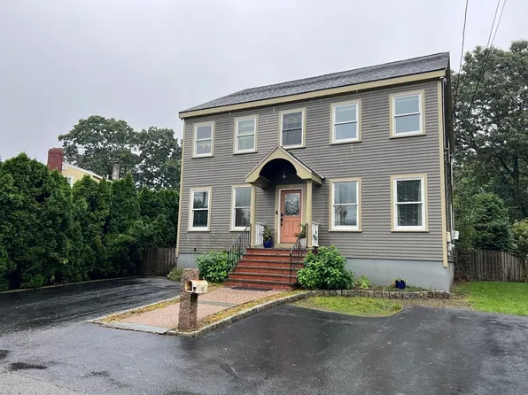 28 Vaughan Pl, Swampscott, MA 01907