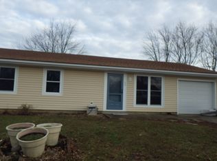 829 Mitchell Dr, Gas City, IN