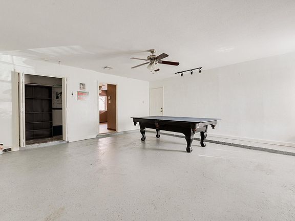 2nd image of 2207 Briarview Dr
