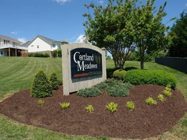 150 Laurel Ridge Dr, Roanoke, VA 24019