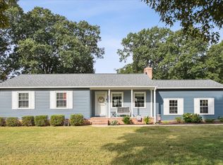 7480 Matoaka Ave, Gloucester Point, VA 23062