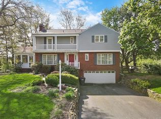 2351 Berkshire Dr, Pittsburgh, PA