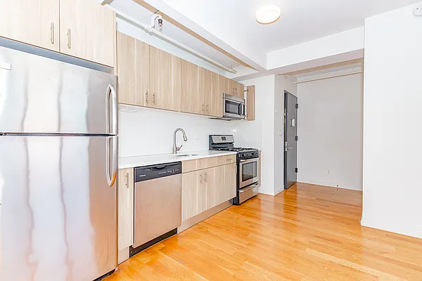 Rented by MySpaceNYC | media 29