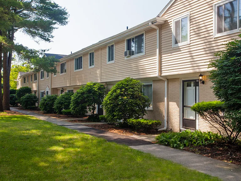 Chestnut Place Townhomes — Photo 28
