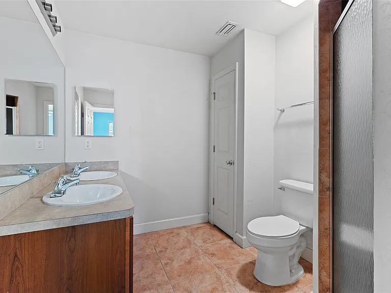 2951 SW 35th Pl #144 — Photo 13