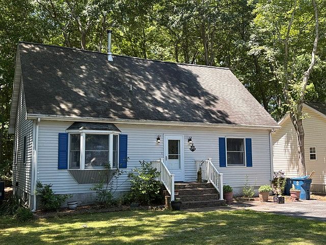 1st image of 94 Nottingham Ln