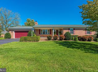 13103 Hyacinth Ct, Hagerstown, MD 21742