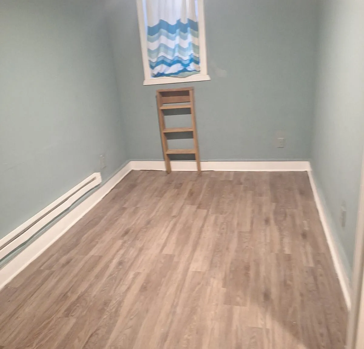 Charming 4 bedroom and 2 bath — Photo 4