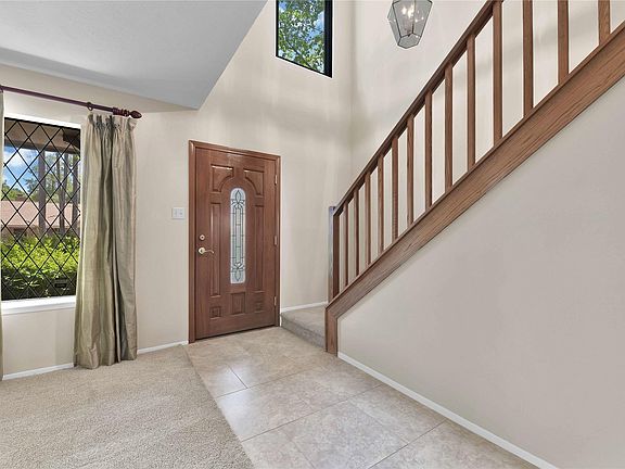 3rd image of 3111 Falling Brook Dr