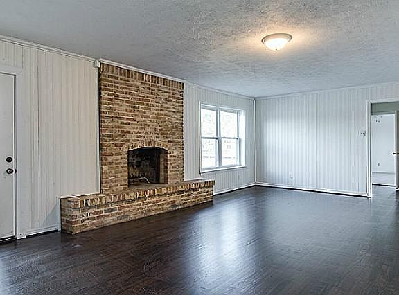 5th image of 4023 Anns Ln