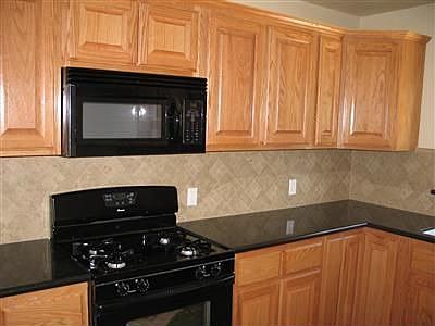 3rd image of 726 W Garland Ave