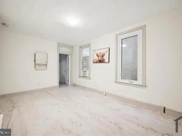 4645 Umbria St #2, Philadelphia, PA 19127