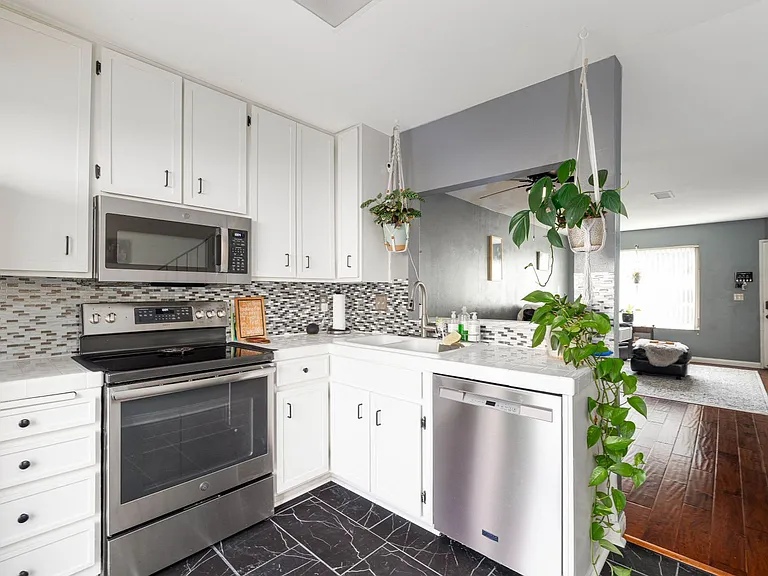 10331 Restful Ct — Photo 7