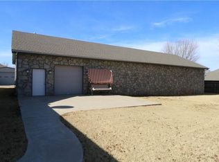 309 Sondra Dr, Elk City, OK 73644