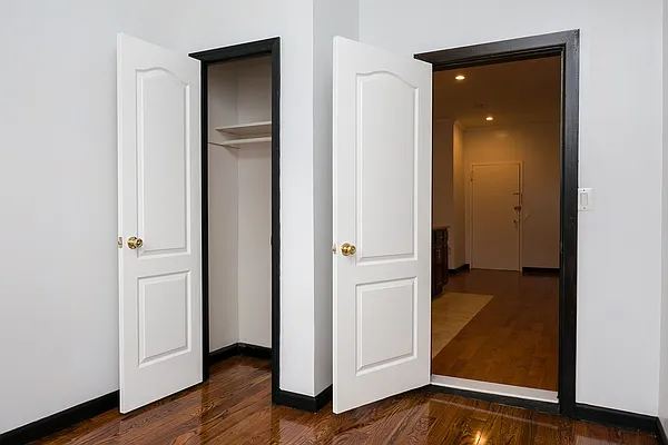 Rented by Nooklyn NYC LLC | media 4