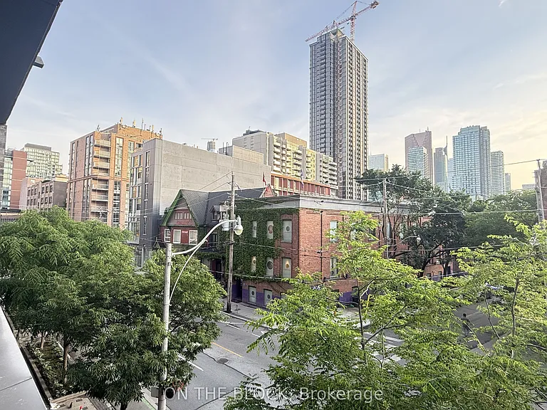 320 Richmond St E #313 — Photo 31