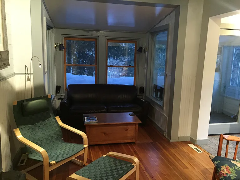 611 Washington Ave — Photo 5