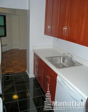 5th image of 300 E 74th St APT 11E