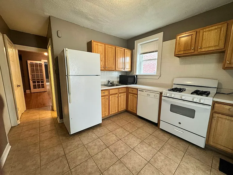 1406 Woodland Dr #1N — Photo 4